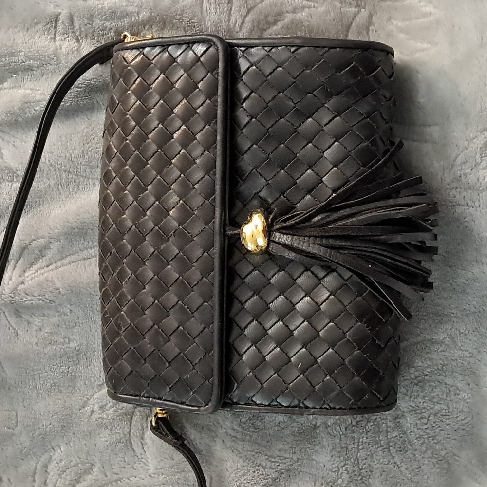 80s Aspects NY Tassel Woven Leather Crossbody/Clutch Bag Slim Strap gold